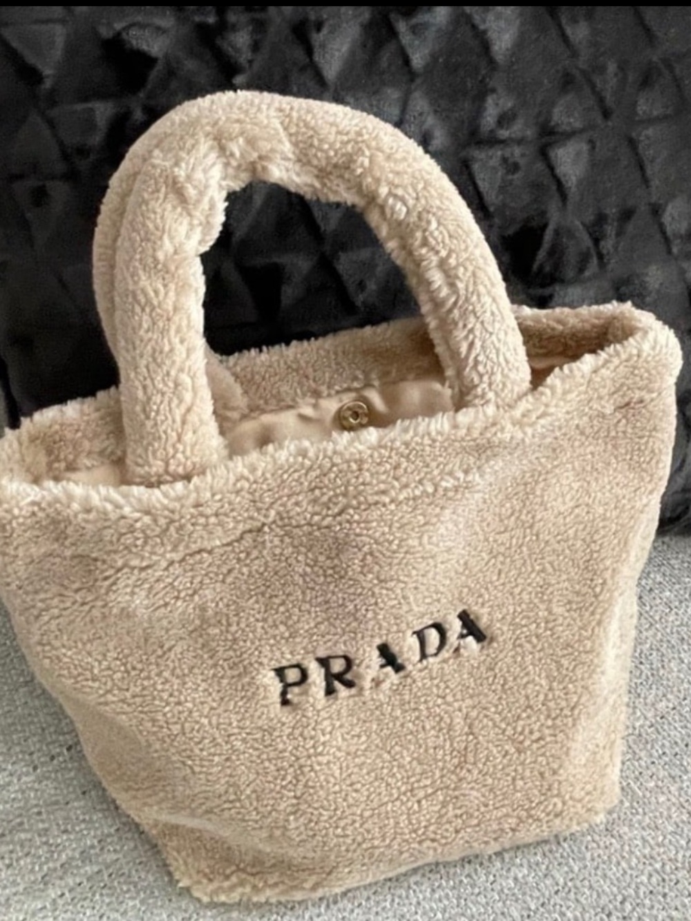 GWP L’Homme Prada Teddy Tote - Picture 6 of 6